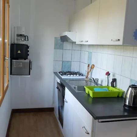 Prázdninový dům Gemuetliches Ferienhaeuschen Im Gruenen Mit Terrasse By Interhome