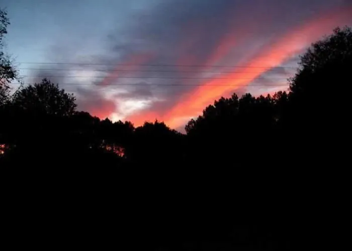 Gemuetliches Ferienhaeuschen Im Gruenen Mit Terrasse By Interhome * Mézos